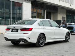 BMW 3 Series 320Li M Sport Package - фото 5