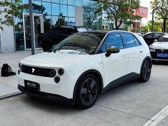 Lynk & Co firefly luminous version - фото 1