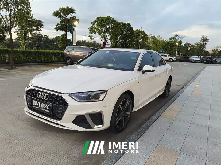 Audi A4L 40 TFSI Fashionable and Dynamic