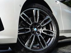 BMW 5 Series 530Li Leading M Sports Package - фото 6