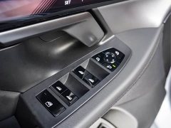 BMW 5 Series 530Li Leading M Sports Package - фото 7