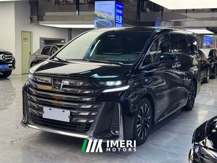 Toyota Wilfa Crown Dual Engine 2.5L Supreme Executive Edition - автомобиль из Китая