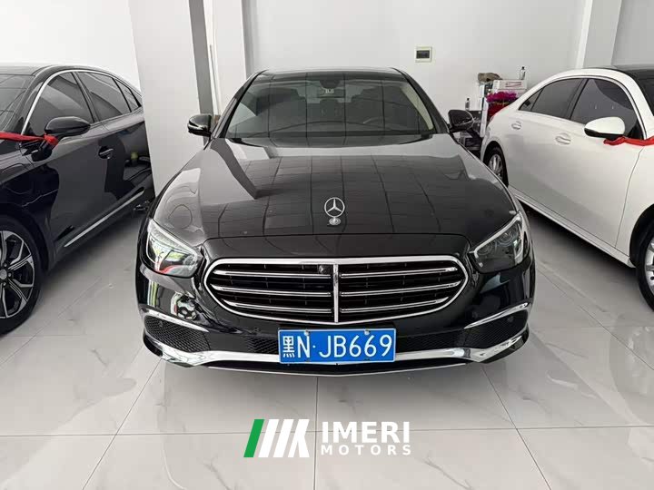 Mercedes-Benz E-Class E 260 L 4MATIC - автомобиль из Китая