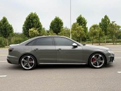 Audi S4 3.0TFSI - фото 4