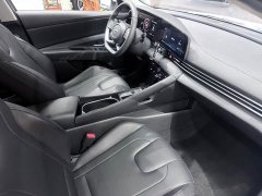 Lexus Elantra 1.5L CVT LUX Premium Edition - фото 16