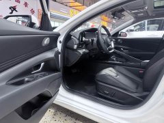 Lexus Elantra 1.5L CVT LUX Premium Edition - фото 9