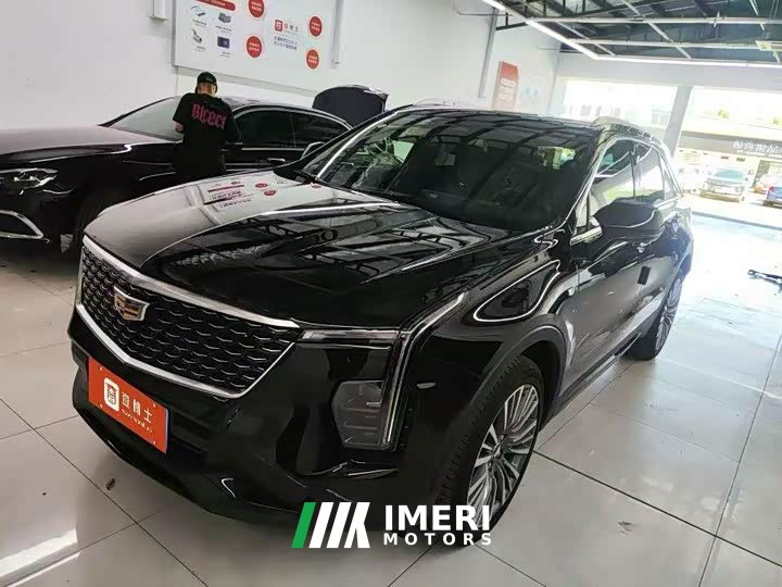 Cadillac XT4 28T Smart Premium - автомобиль из Китая