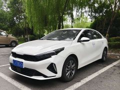 Kia K3 1.5L CVT Deluxe Edition - фото 1