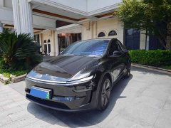 Tesla Model Y rear-wheel drive version - фото 1