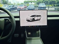 Tesla Model Y rear-wheel drive version - фото 4