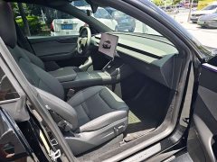 Tesla Model Y rear-wheel drive version - фото 8