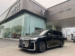 VOYAH Dream 2026 PHEV Qiankun Ultra - фото 1