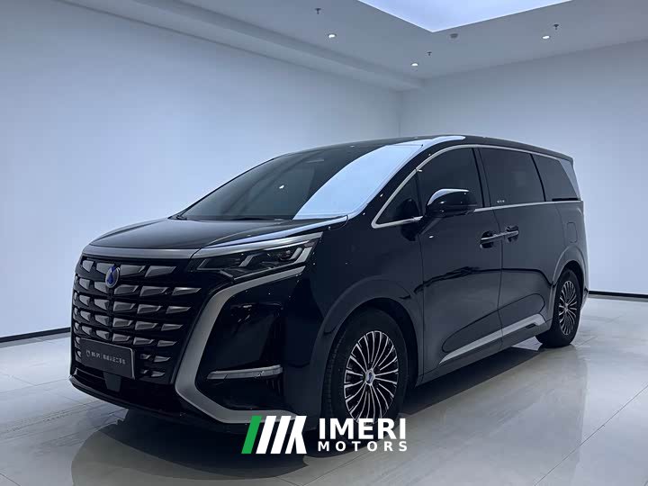 Denza D9 DM-i 970 four-wheel drive flagship - автомобиль из Китая