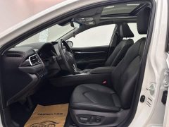 Toyota Camry 2023 2.5G Luxury Edition - фото 8