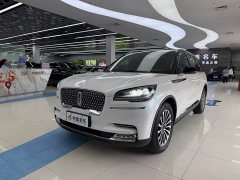 Lynk & Co Pilot 3.0T V6 four-wheel drive premium version - фото 1