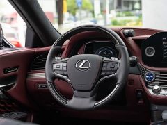 Lexus LS 500h Executive Edition - фото 13