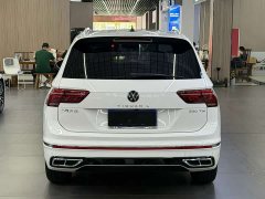 Volkswagen Tiguan L 330TSI automatic two-wheel drive R-Line version - фото 5