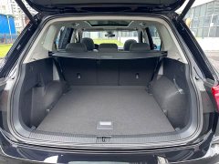 Volkswagen Tiguan L 2023 330TSI automatic two-wheel drive R-Line version - фото 15
