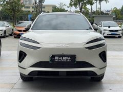 Lynk & Co Hiace 06 EV 605 Pilot Pro Edition - фото 2
