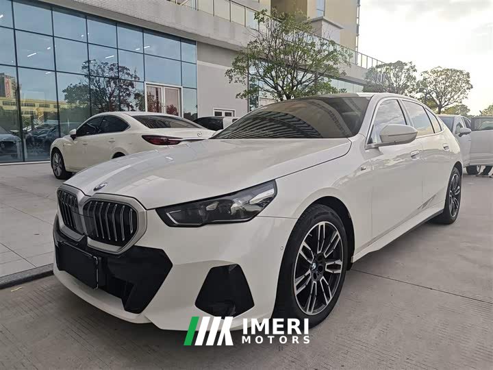 BMW 5 Series 525Li M Sports Package - автомобиль из Китая