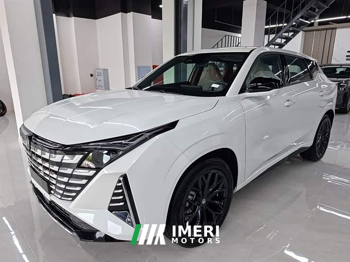 Changan UNI-Z 1.5T Smooth Edition - автомобиль из Китая