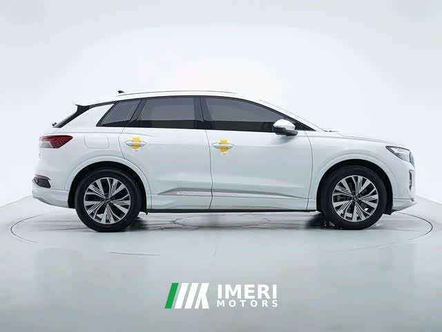 Audi Q4 e-tron 2023 40 e-tron Edition One - автомобиль из Китая