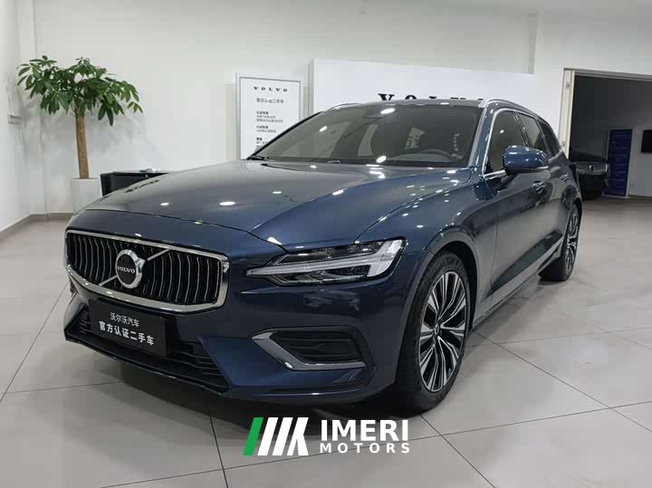 Volvo V60 B5 Zhiyuan Luxury Edition - автомобиль из Китая