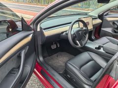 Tesla Model 3 rear-wheel drive version - фото 7