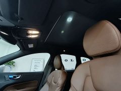 Volvo XC60 2023 B5 four-wheel drive Zhiyuan Deluxe Edition - фото 13