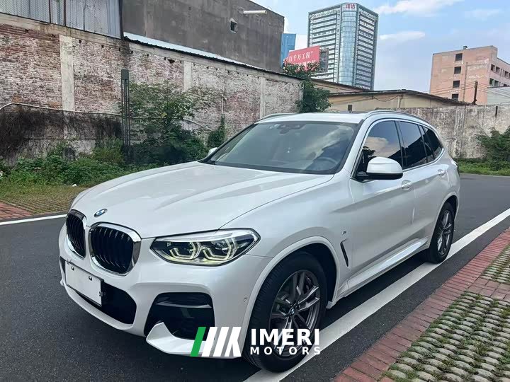 BMW X3 facelift xDrive28i M sports package - автомобиль из Китая