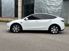 Tesla Model Y long-range all-wheel drive version - фото 3
