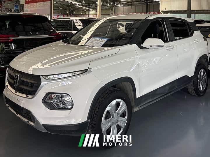 Baojun 510 2019 1.5L manual power 73kW National VI - автомобиль из Китая