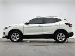 Nissan Qashqai 2.0L CVT XV Premium Edition - фото 6