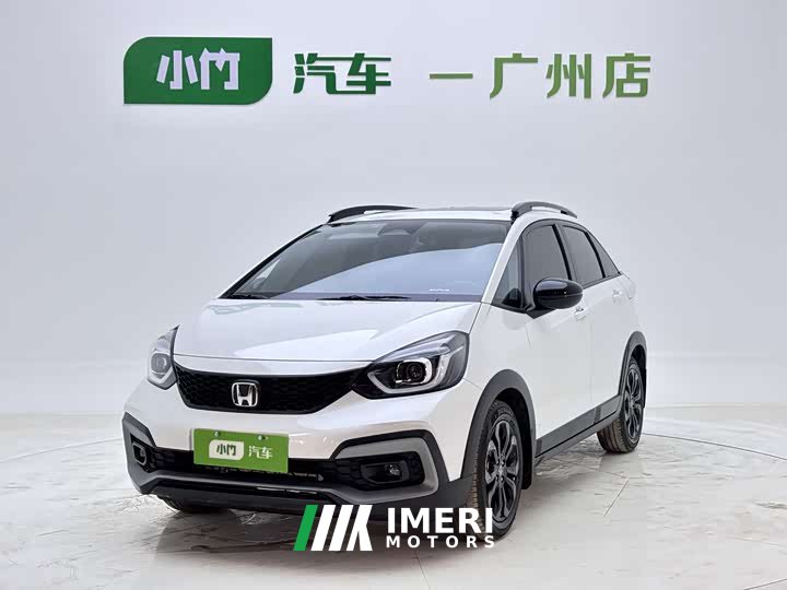 Lynk & Co LIFE 1.5L CVT CRO-SS Smart Edition - автомобиль из Китая