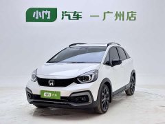 Lynk & Co LIFE 1.5L CVT CRO-SS Smart Edition - фото 1