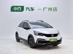 Lynk & Co LIFE 1.5L CVT CRO-SS Smart Edition - фото 3