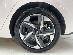 Lexus Elantra 1.5L CVT LUX Premium Edition - фото 18