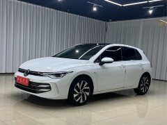 Volkswagen Golf facelift 300TSI Pro - фото 1