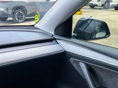 Tesla Model Y rear-wheel drive version - фото 10
