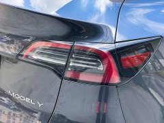 Tesla Model Y rear-wheel drive version - фото 11