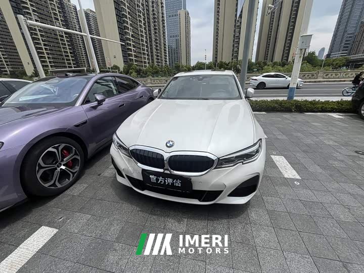 BMW 3 Series Facelift 325Li M Sport Package - автомобиль из Китая