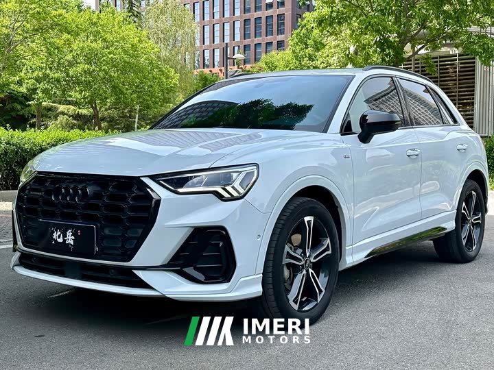 Audi Q3 facelift 45 TFSI quattro fashionable and dynamic - автомобиль из Китая