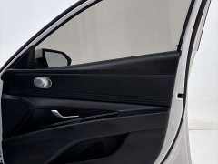Lexus Elantra 2022 1.5L CVT LUX Premium Edition - фото 20