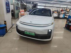 Li Auto Ideal L7 Pro - фото 1