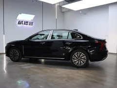 Hongqi H5 2025 2.0T automatic Qichang version - фото 5