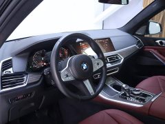 BMW X5 2022 facelift xDrive 40Li M sports package - фото 11