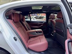 BMW 5 Series 530Li Exclusive M Sports Package - фото 6