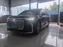 Voyah Lantu Dreamer PHEV four-wheel drive premium Kunpeng version - фото 1