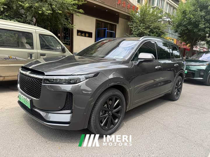 Li Auto Ideal ONE 2020 extended range 6-seater version - автомобиль из Китая