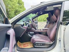 NIO ET5T 75kWh Touring - фото 11